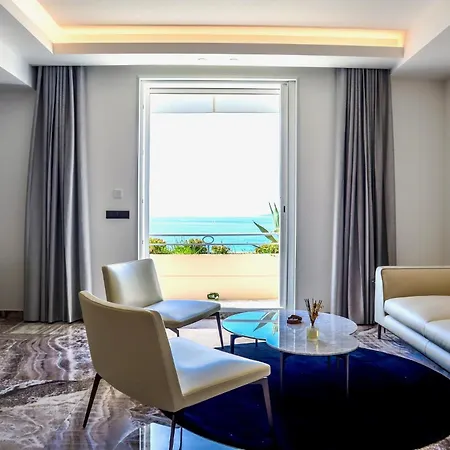 Palais Miramar 65 Bd De La Croisette Apartmán